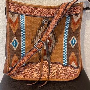 Rafter T Ranch wear crossbody Tote